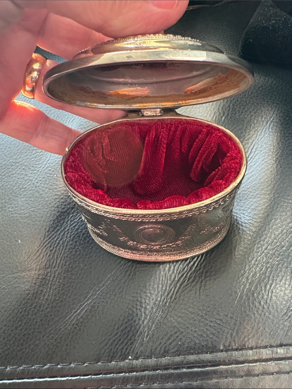 Vintage Ornate Silver Plated Decorative Trinket Box with Lid - Picture 7 of 10